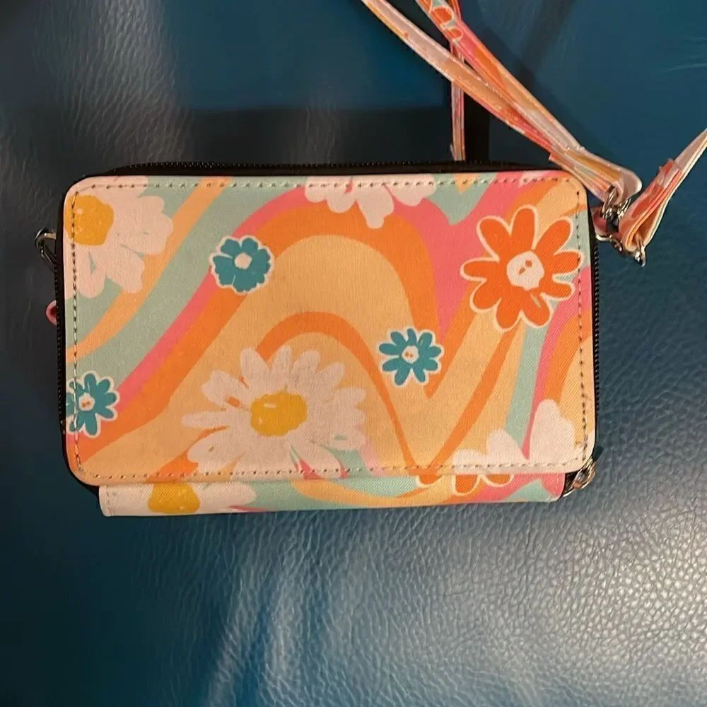 N. Gil Crossbody Bag - Picture 2 of 9